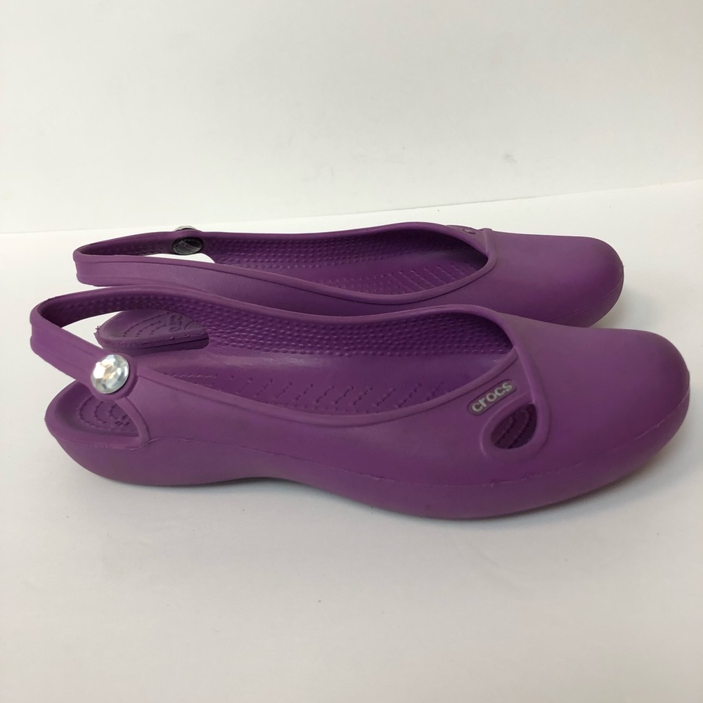 Crocs shoes women size 7 purple color